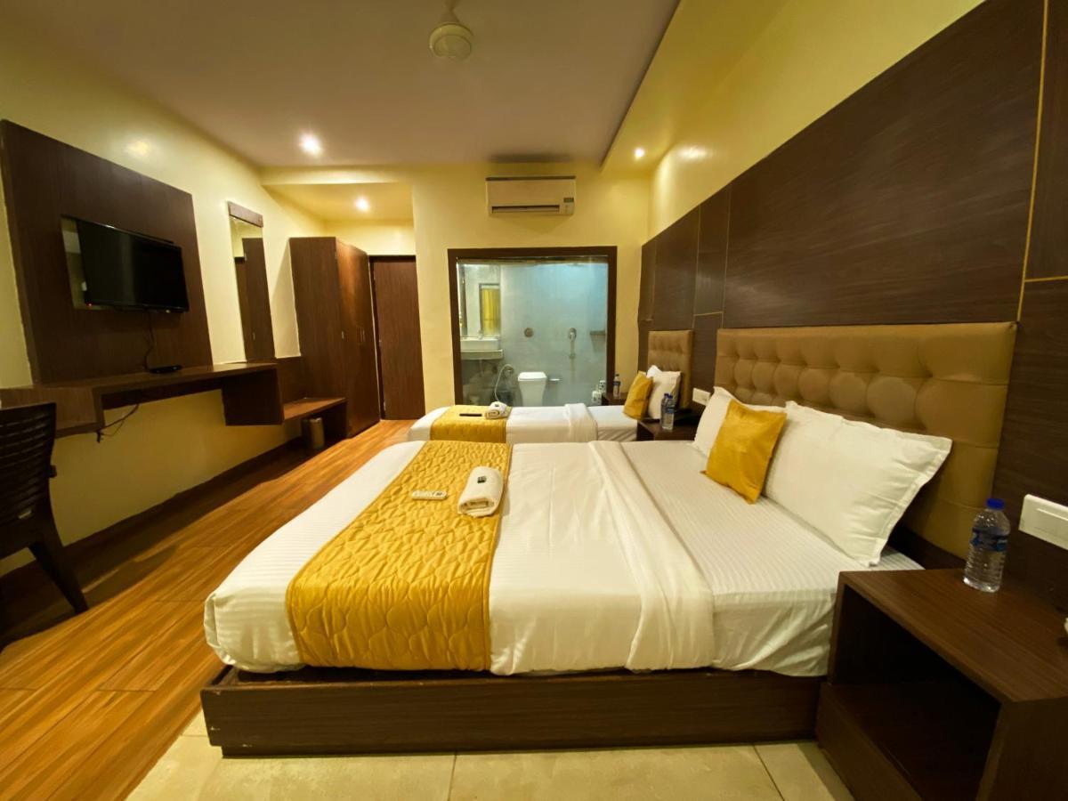Hotel Pearl'S Bkc Inn- Near Trade Centre, Visa Consulate Mumbai  Buitenkant foto