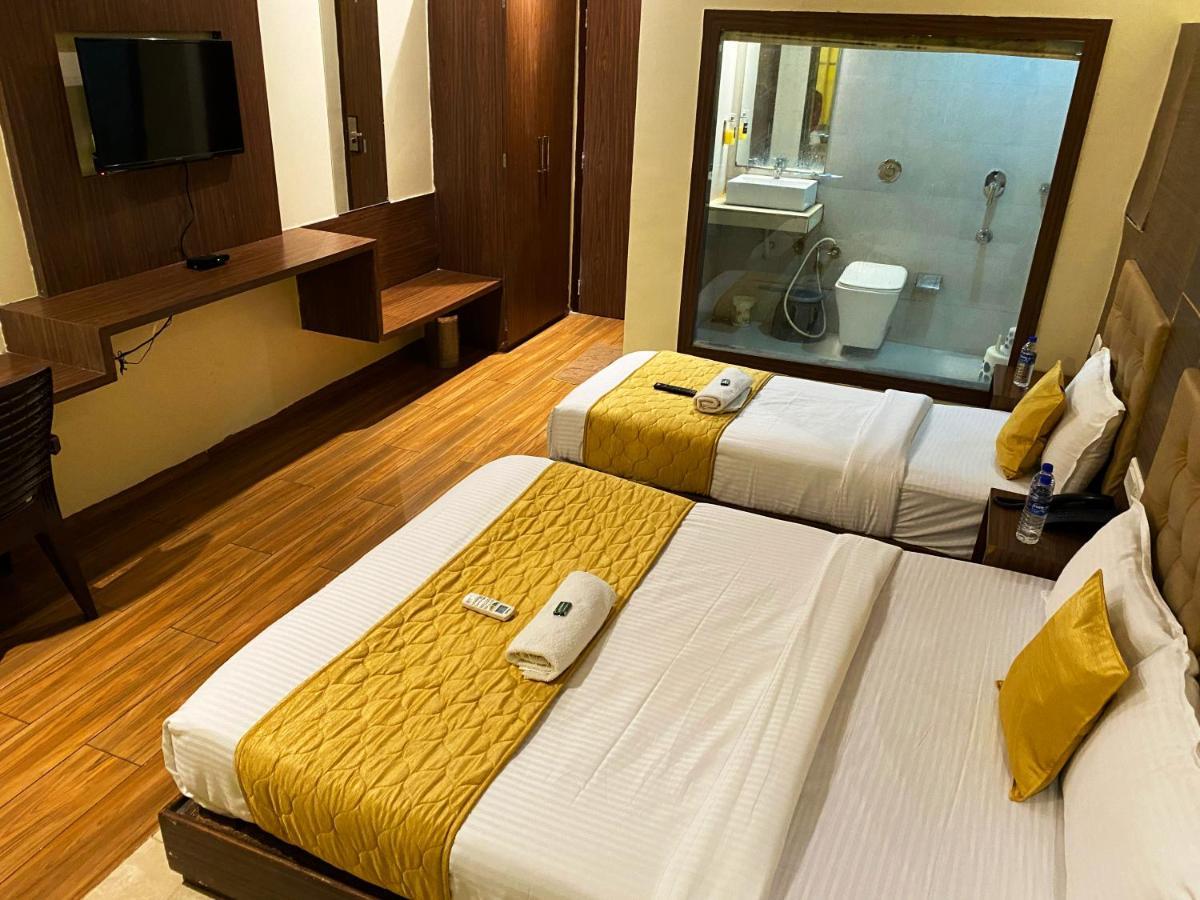 Hotel Pearl'S Bkc Inn- Near Trade Centre, Visa Consulate Mumbai  Buitenkant foto