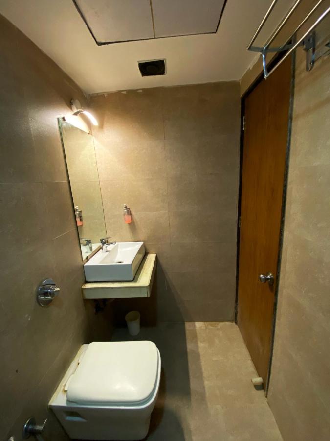 Hotel Pearl'S Bkc Inn- Near Trade Centre, Visa Consulate Mumbai  Buitenkant foto