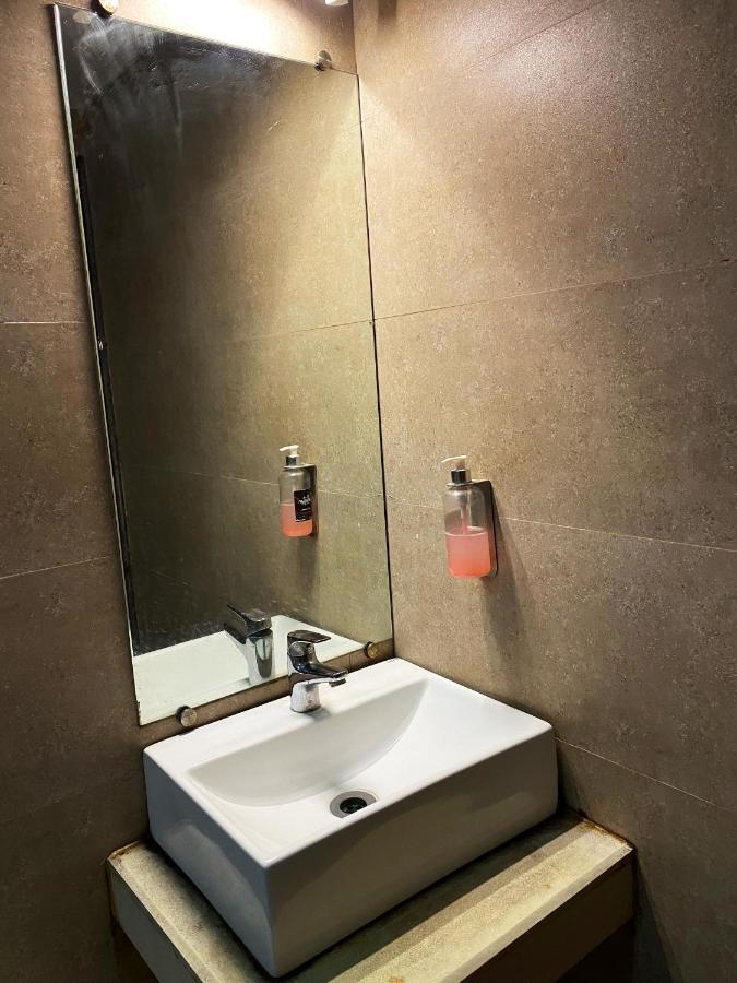 Hotel Pearl'S Bkc Inn- Near Trade Centre, Visa Consulate Mumbai  Buitenkant foto